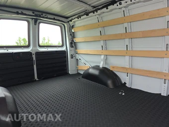 2025 Chevrolet Express 2500 Cargo Van 1WT 135.0" WB - miniatura 14