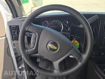 2025 Chevrolet Express 2500 Cargo Van 1WT 135.0" WB - miniatura 10