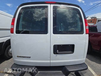 2025 Chevrolet Express 2500 Cargo Van 1WT 135.0" WB - miniatura 5