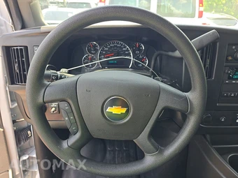 2025 Chevrolet Express 2500 Cargo Van 1WT 135.0" WB - miniatura 10