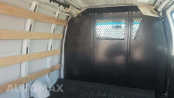 2025 Chevrolet Express 2500 Cargo Van 1WT 135.0" WB - miniatura 31