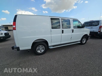 2025 Chevrolet Express 2500 Cargo Van 1WT 135.0" WB - miniatura 4