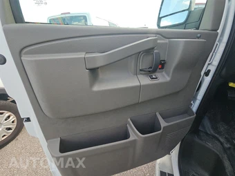 2025 Chevrolet Express 2500 Cargo Van 1WT 135.0" WB - miniatura 9