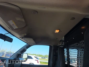 2025 Chevrolet Express 2500 Cargo Van 1WT 135.0" WB - miniatura 18