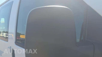 2025 Chevrolet Express 2500 Cargo Van 1WT 135.0" WB - miniatura 24