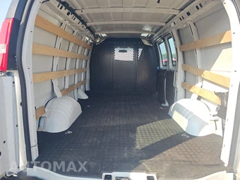 2025 Chevrolet Express 2500 Cargo Van 1WT 135.0" WB - miniatura 15