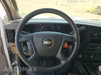 2025 Chevrolet Express 2500 Cargo Van 1WT 135.0" WB - miniatura 10
