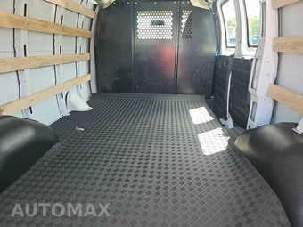2025 Chevrolet Express 2500 Cargo Van 1WT 135.0" WB - miniatura 15