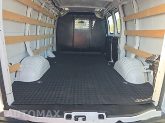 2025 Chevrolet Express 2500 Cargo Van 1WT 135.0" WB - miniatura 16