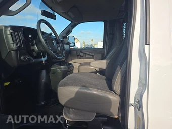 2025 Chevrolet Express 2500 Cargo Van 1WT 135.0" WB - miniatura 7