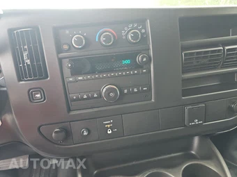 2025 Chevrolet Express 2500 Cargo Van 1WT 135.0" WB - miniatura 11