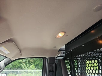 2025 Chevrolet Express 2500 Cargo Van 1WT 135.0" WB - miniatura 18