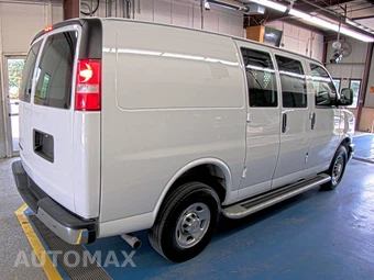2025 Chevrolet Express 2500 Cargo Van 1WT 135.0" WB - miniatura 4