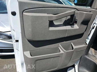 2025 Chevrolet Express 2500 Cargo Van 1WT 135.0" WB - miniatura 9