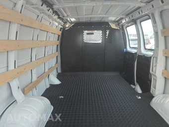 2025 Chevrolet Express 2500 Cargo Van 1WT 135.0" WB - miniatura 15