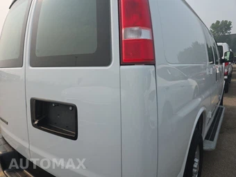 2025 Chevrolet Express 2500 Cargo Van 1WT 135.0" WB - miniatura 4