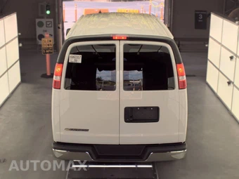 2025 Chevrolet Express 2500 Cargo Van 1WT 135.0" WB - miniatura 5
