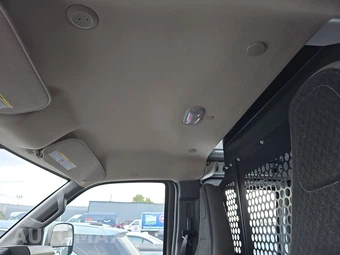 2025 Chevrolet Express 2500 Cargo Van 1WT 135.0" WB - miniatura 17