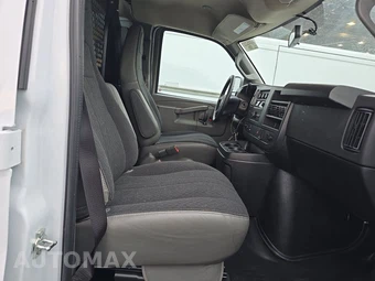 2025 Chevrolet Express 2500 Cargo Van 1WT 135.0" WB - miniatura 8