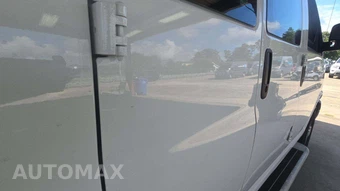 2025 Chevrolet Express 2500 Cargo Van 1WT 135.0" WB - miniatura 27