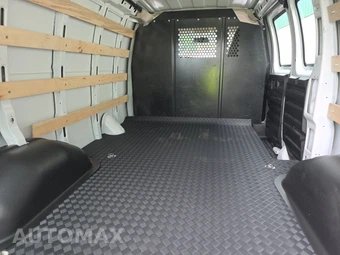 2025 Chevrolet Express 2500 Cargo Van 1WT 135.0" WB - miniatura 15