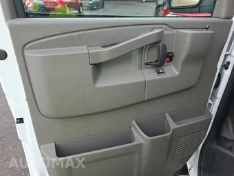 2025 Chevrolet Express 2500 Cargo Van 1WT 135.0" WB - miniatura 9