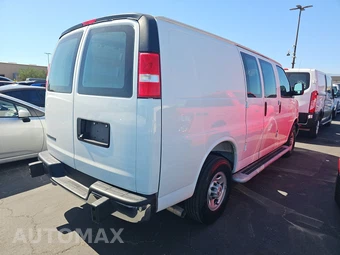 2025 Chevrolet Express 2500 Cargo Van 1WT 135.0" WB - miniatura 4