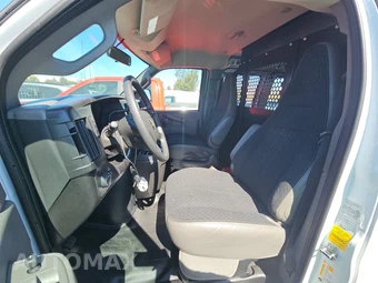 2025 Chevrolet Express 2500 Cargo Van 1WT 135.0" WB - miniatura 7