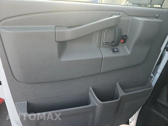 2025 Chevrolet Express 2500 Cargo Van 1WT 135.0" WB - miniatura 9