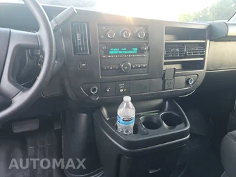 2025 Chevrolet Express 2500 Cargo Van 1WT 135.0" WB - miniatura 11
