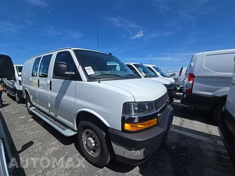 2025 Chevrolet Express 2500 Cargo Van 1WT 135.0" WB - miniatura 3