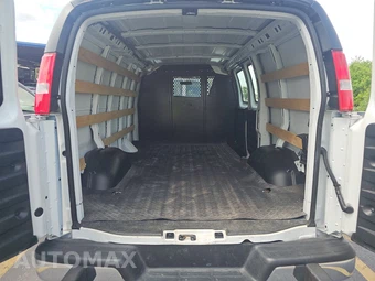 2025 Chevrolet Express 2500 Cargo Van 1WT 135.0" WB - miniatura 15