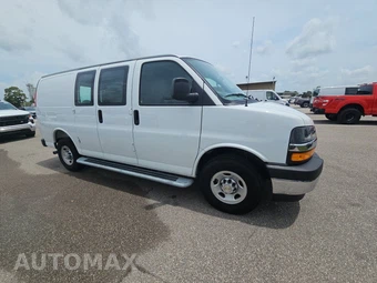 2025 Chevrolet Express 2500 Cargo Van 1WT 135.0" WB - miniatura 3