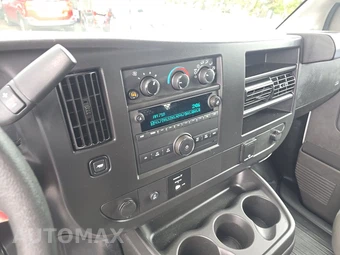 2025 Chevrolet Express 2500 Cargo Van 1WT 135.0" WB - miniatura 11