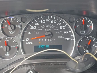2025 Chevrolet Express 2500 Cargo Van 1WT 135.0" WB - miniatura 12