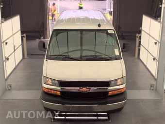 2025 Chevrolet Express 2500 Cargo Van 1WT 135.0" WB - miniatura 2