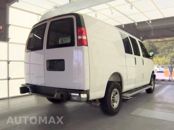 2025 Chevrolet Express 2500 Cargo Van 1WT 135.0" WB - miniatura 4