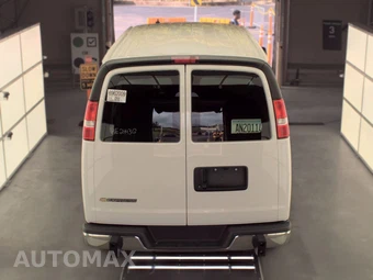 2025 Chevrolet Express 2500 Cargo Van 1WT 135.0" WB - miniatura 5