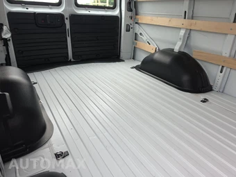 2025 Chevrolet Express 2500 Cargo Van 1WT 135.0" WB - miniatura 13