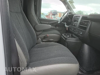 2025 Chevrolet Express 2500 Cargo Van 1WT 135.0" WB - miniatura 8