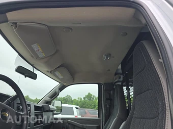 2025 Chevrolet Express 2500 Cargo Van 1WT 135.0" WB - miniatura 16