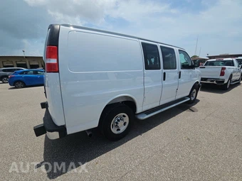 2025 Chevrolet Express 2500 Cargo Van 1WT 135.0" WB - miniatura 4