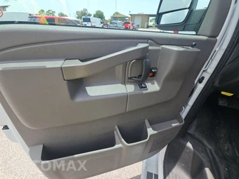 2025 Chevrolet Express 2500 Cargo Van 1WT 135.0" WB - miniatura 9