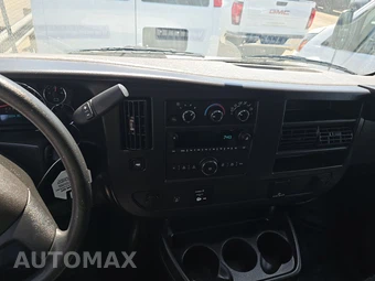 2025 Chevrolet Express 2500 Cargo Van 1WT 135.0" WB - miniatura 11