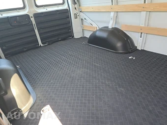 2025 Chevrolet Express 2500 Cargo Van 1WT 135.0" WB - miniatura 13