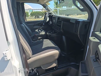 2025 Chevrolet Express 2500 Cargo Van 1WT 135.0" WB - miniatura 8