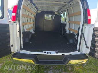 2025 Chevrolet Express 2500 Cargo Van 1WT 135.0" WB - miniatura 17