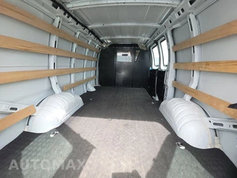 2025 Chevrolet Express 2500 Cargo Van 1WT 135.0" WB - miniatura 15