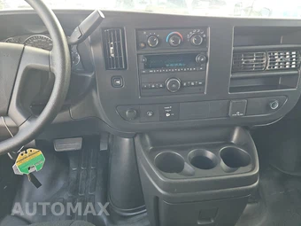 2025 Chevrolet Express 2500 Cargo Van 1WT 135.0" WB - miniatura 11