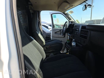 2025 Chevrolet Express 2500 Cargo Van 1WT 135.0" WB - miniatura 8